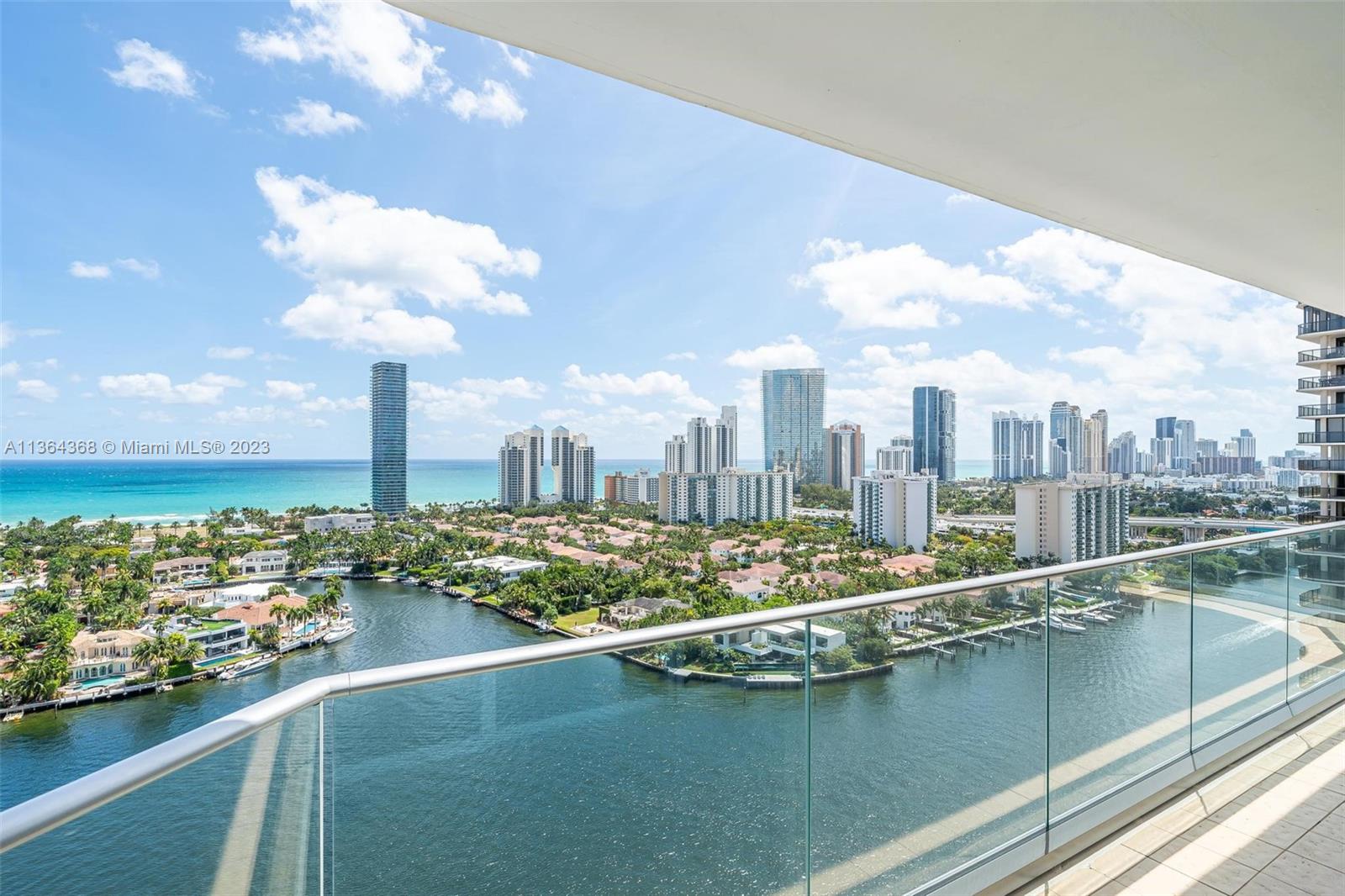 19707 Turnberry Way 24-E, Aventura, FL 33180
