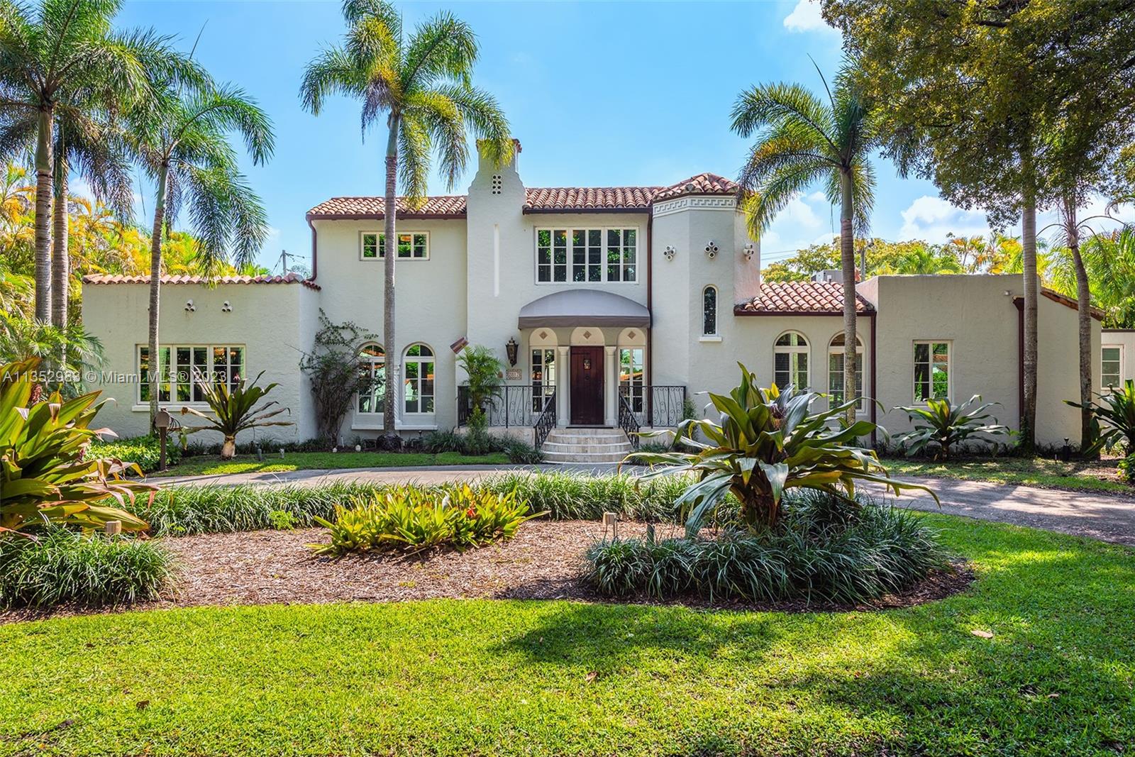 2817  Columbus Blvd  For Sale A11352983, FL