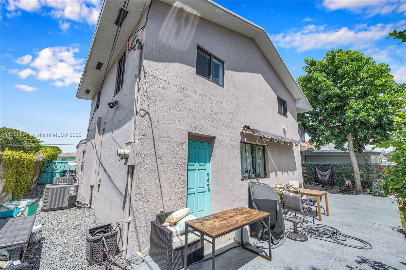 Listing Photo 8
