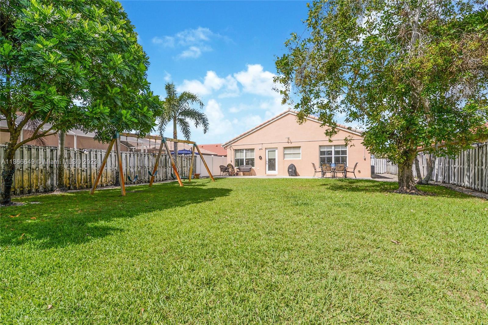 Listing Photo 16