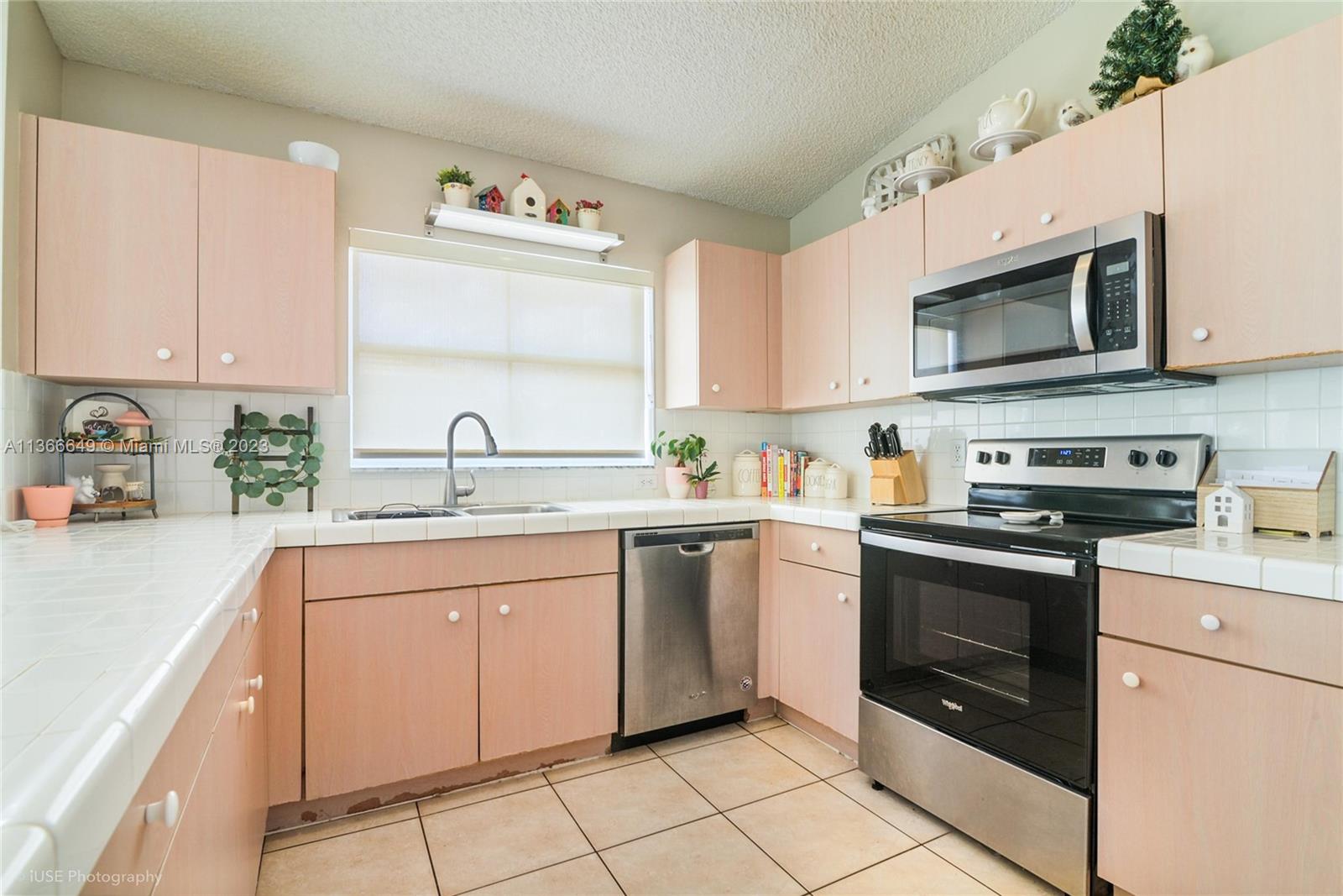 Listing Photo 6