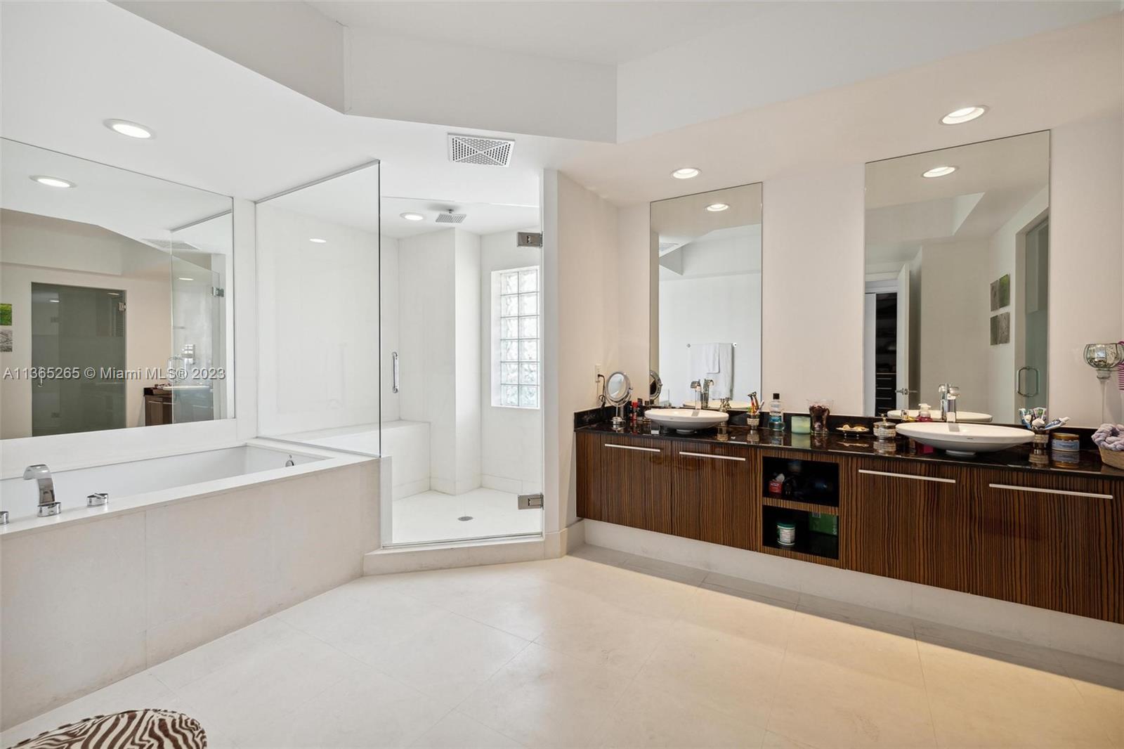 Dual Sinks