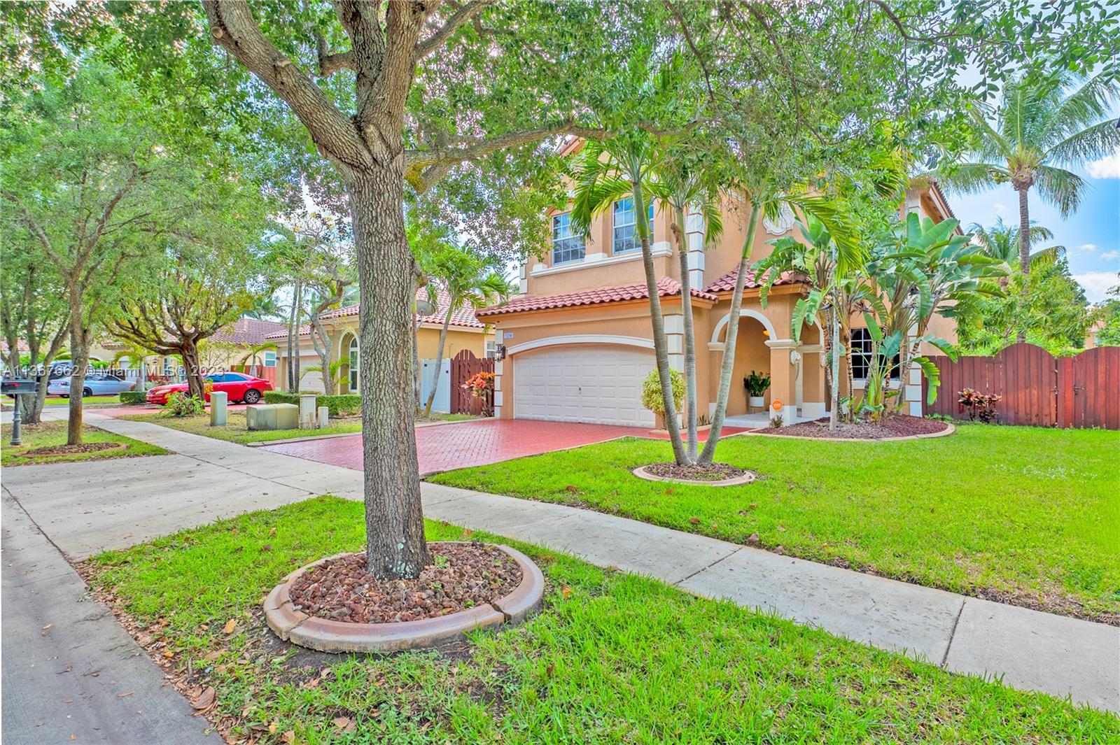 Listing Photo 4