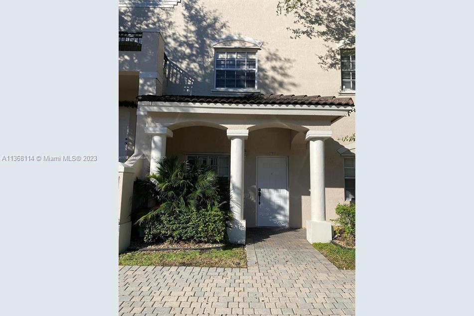 5610 NW 114th Pl 108, Doral, Florida 33178, 3 Bedrooms Bedrooms, ,2 BathroomsBathrooms,Residentiallease,For Rent,5610 NW 114th Pl 108,A11368114