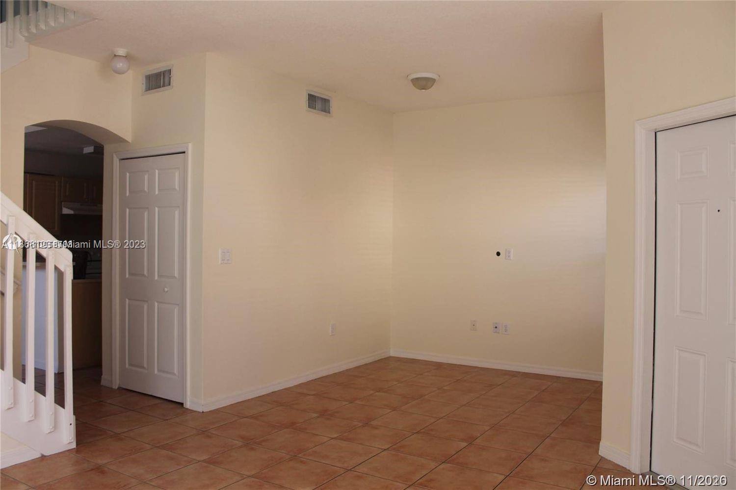 11539 NW 60th Ter 312, Doral, Florida 33178, 3 Bedrooms Bedrooms, ,2 BathroomsBathrooms,Residentiallease,For Rent,11539 NW 60th Ter 312,A11368123