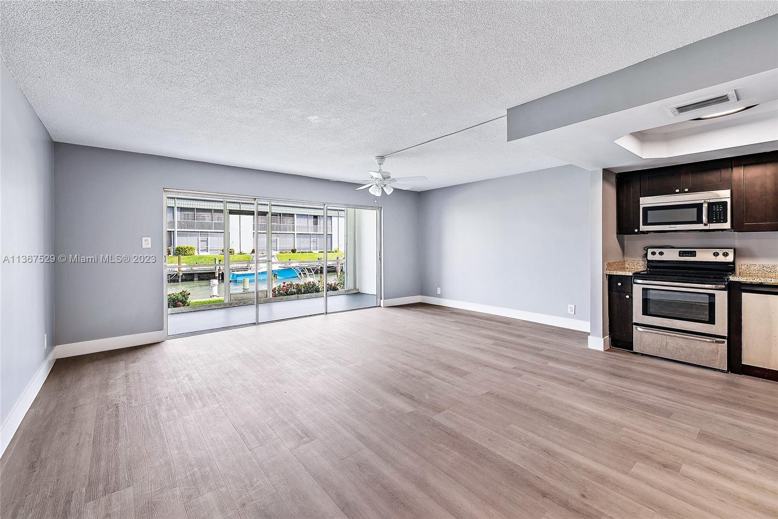 117 Lehane Ter 107, North Palm Beach, FL 33408