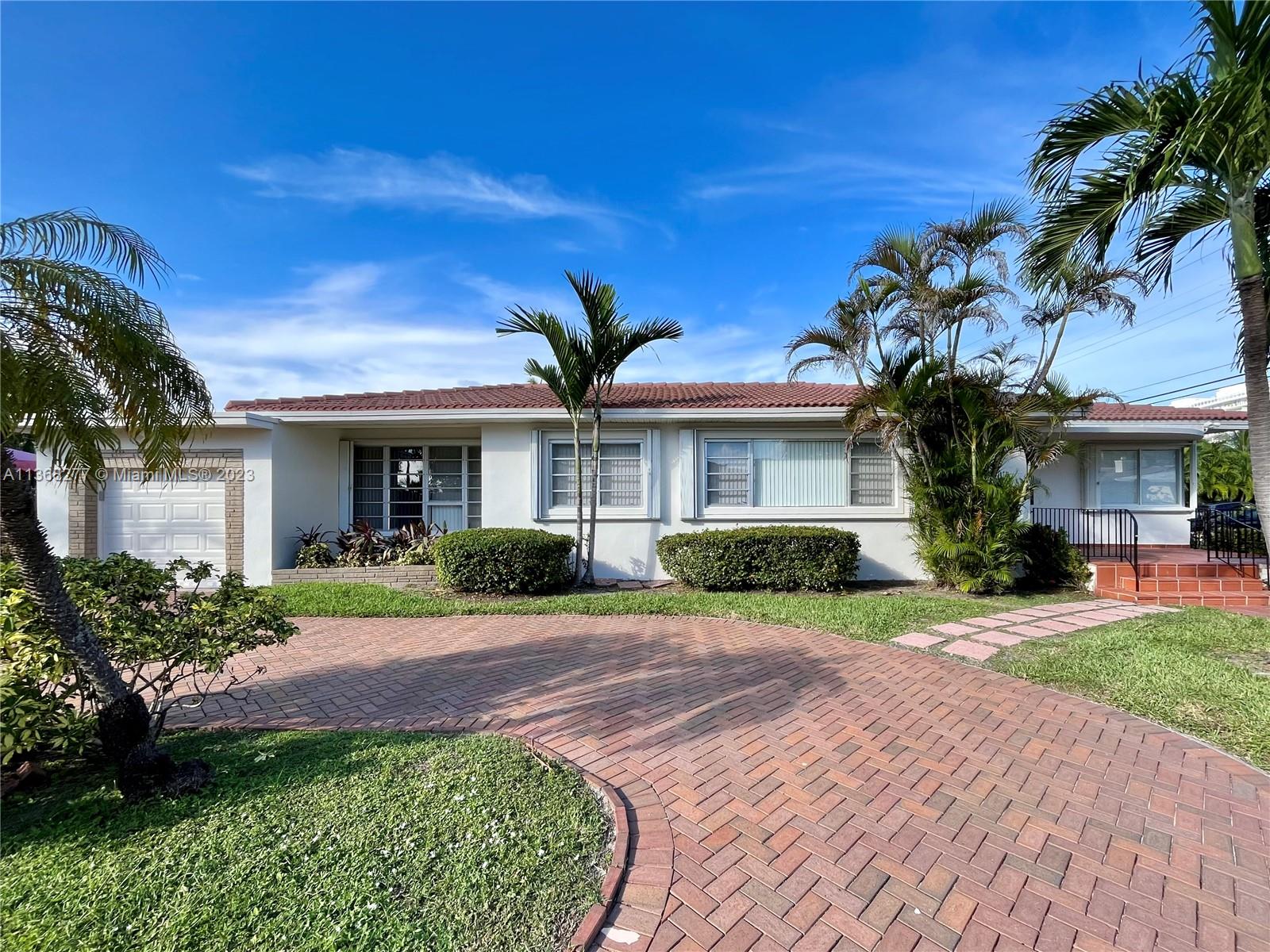 8900  Abbott Ave  For Sale A11368277, FL