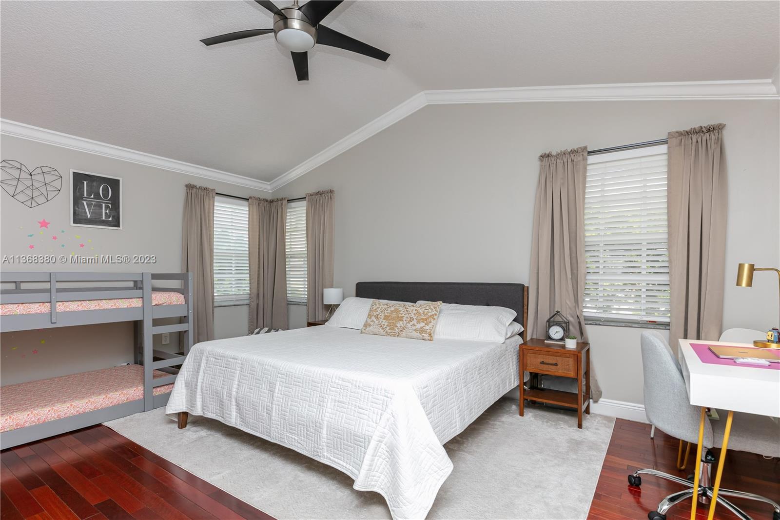 Listing Photo 25