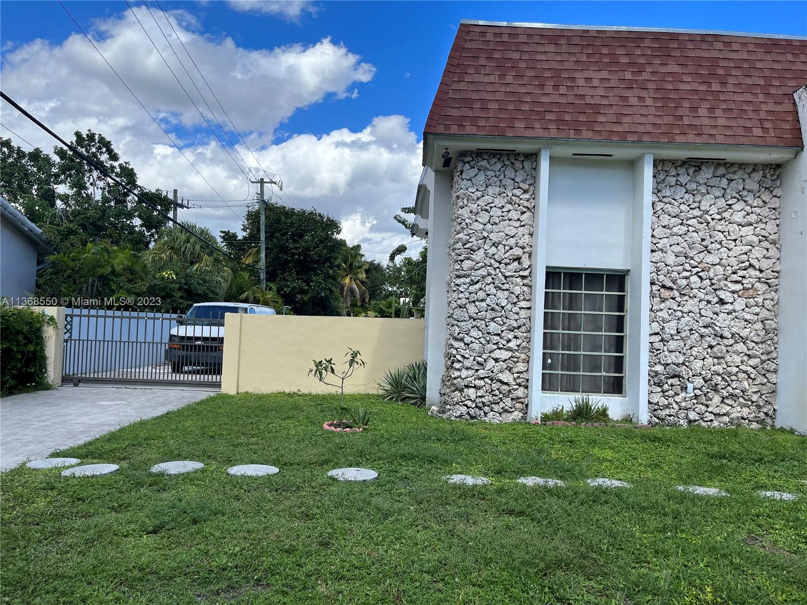 2278 SW 16th Ave  For Sale A11368550, FL