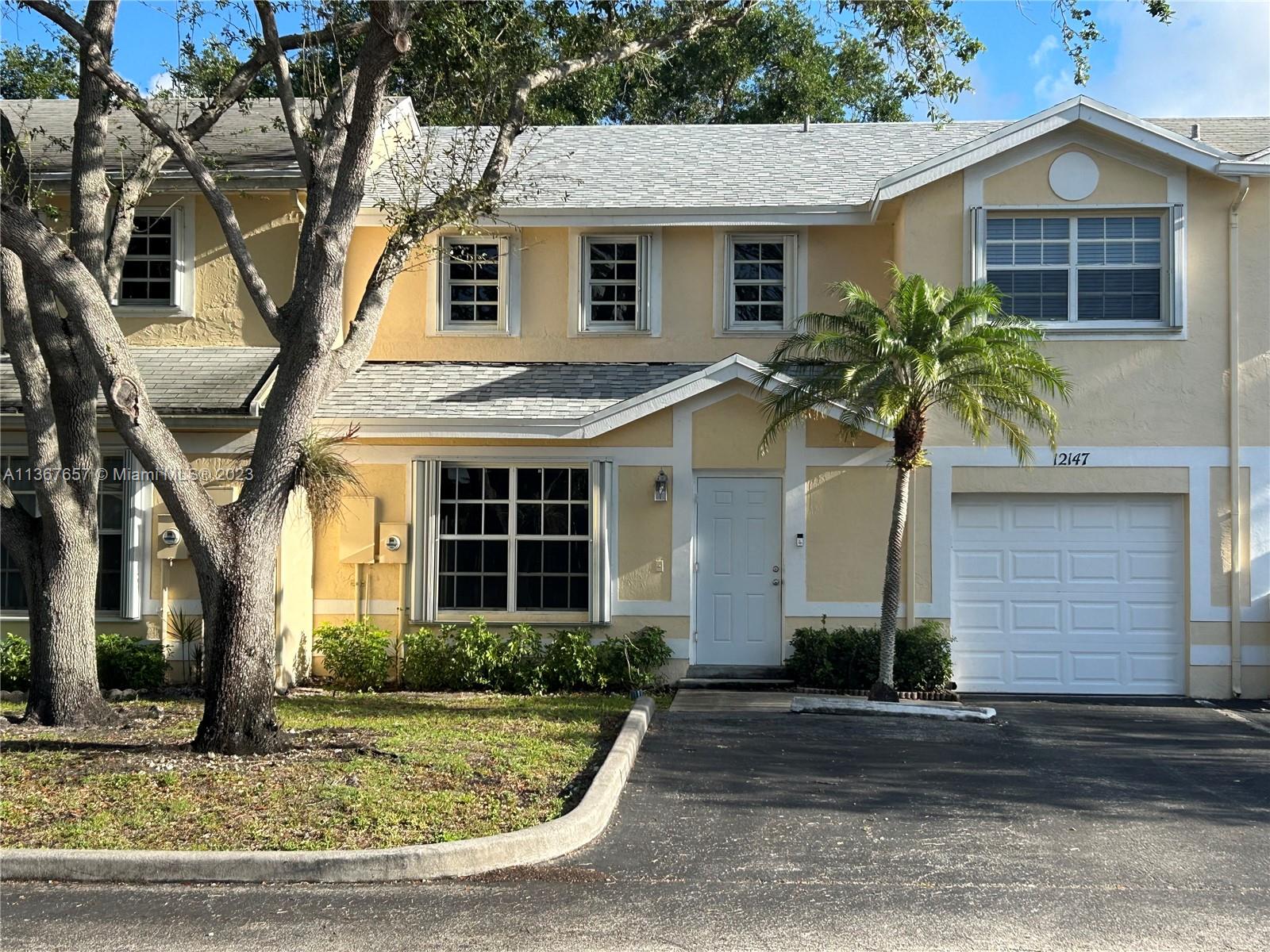 12147 SW 50th Pl  For Sale A11367657, FL