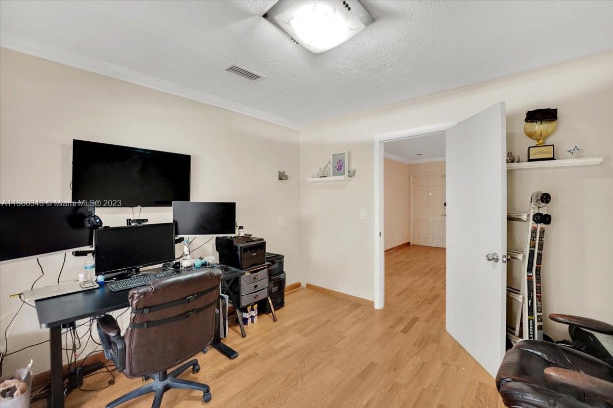 Listing Photo 43