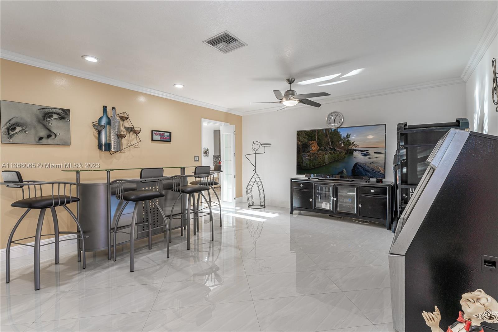 Listing Photo 19