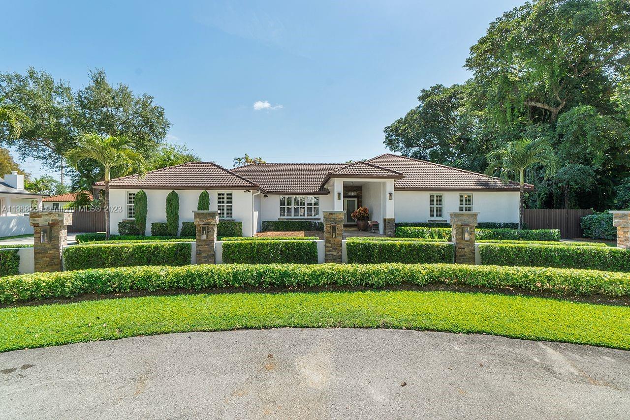 18015 SW 82nd Ct  For Sale A11368235, FL