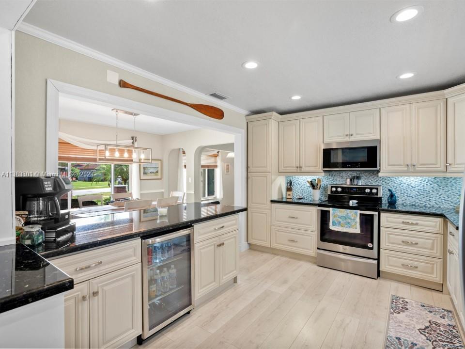 Listing Photo 19