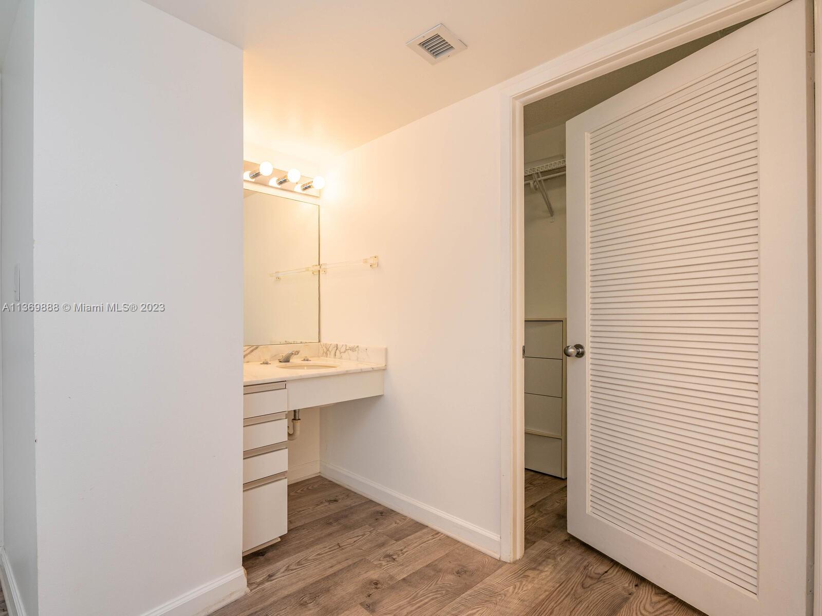 Main Bathroom Vanity