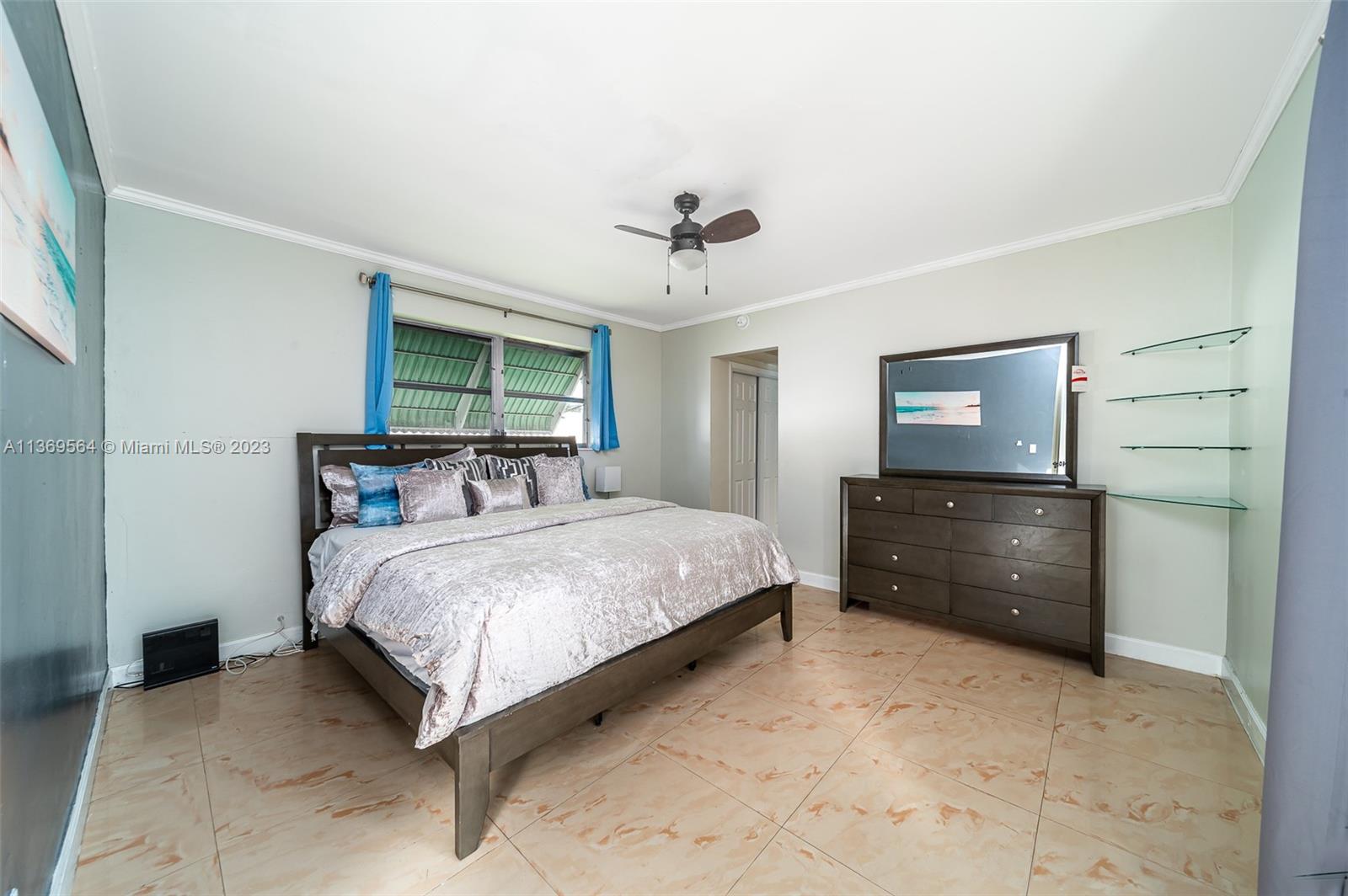 Listing Photo 6