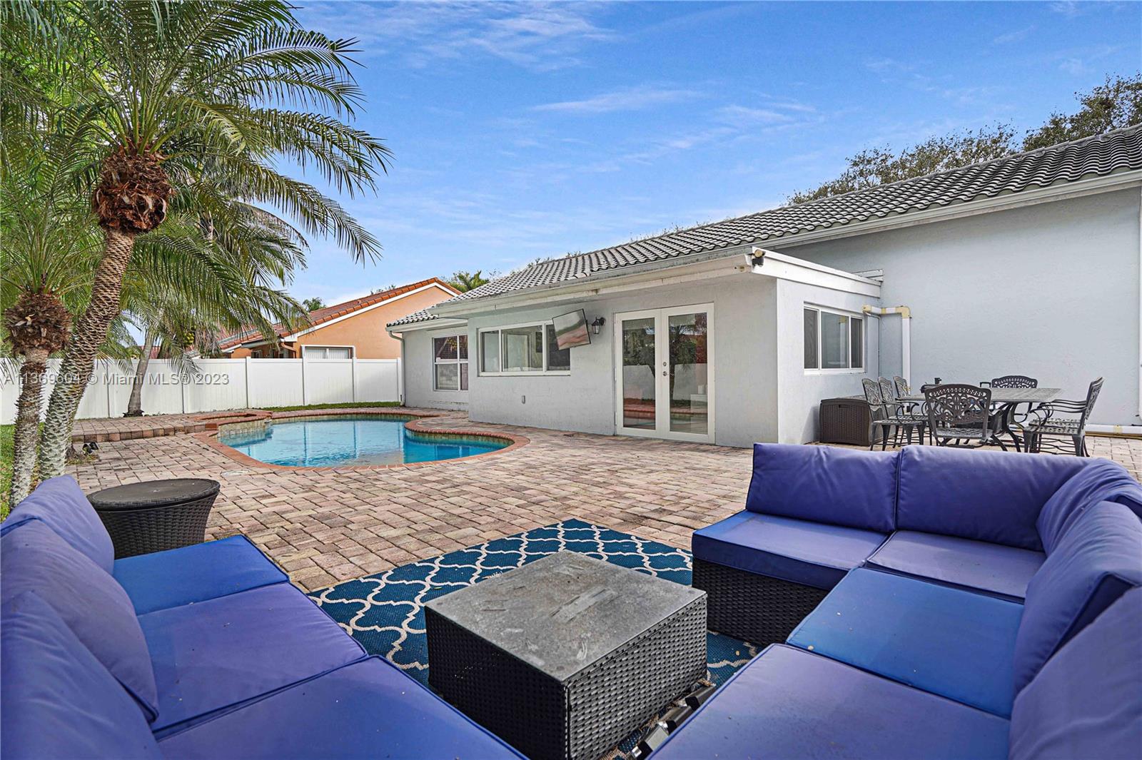 Listing Photo 17