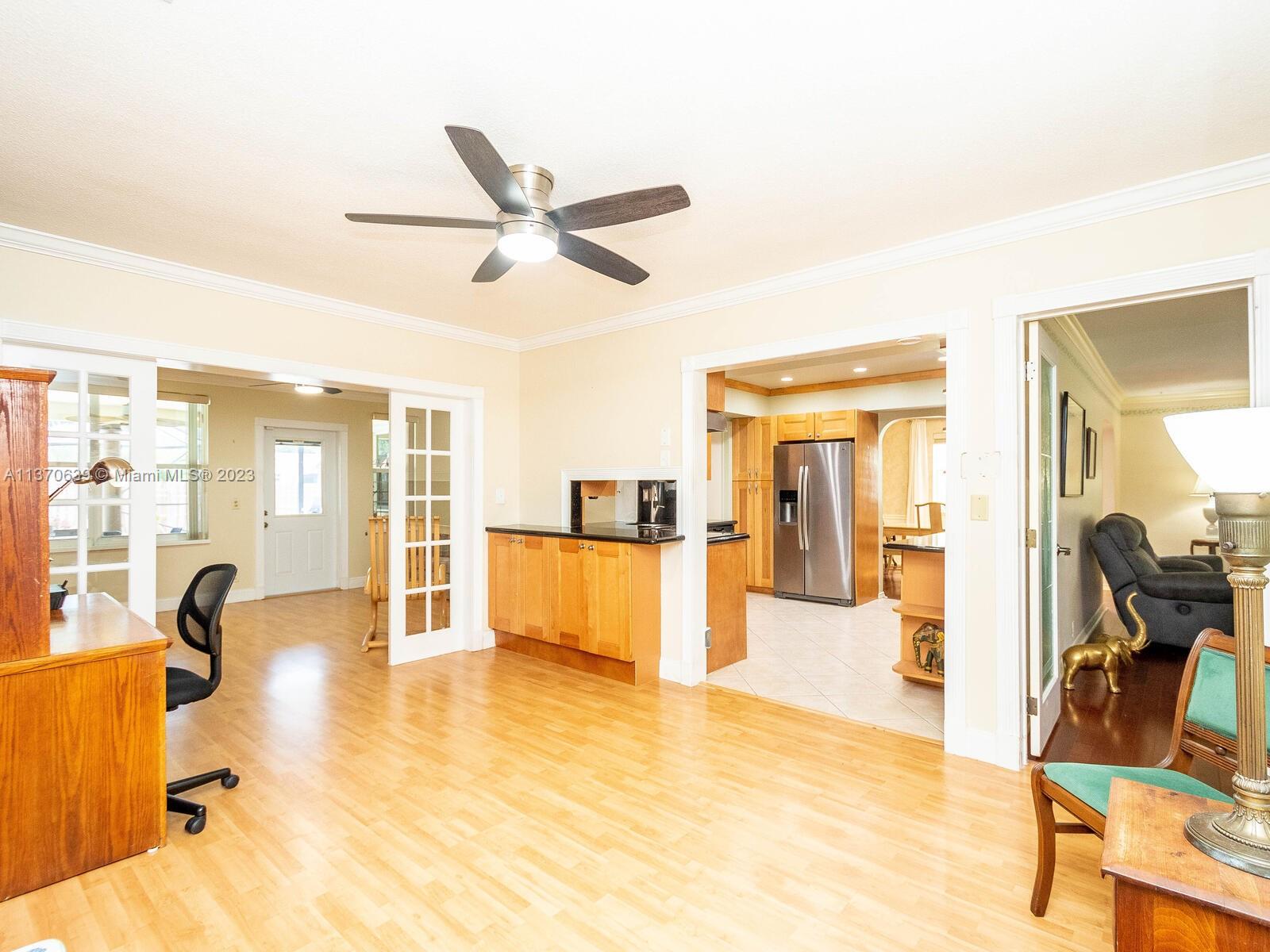 Listing Photo 16