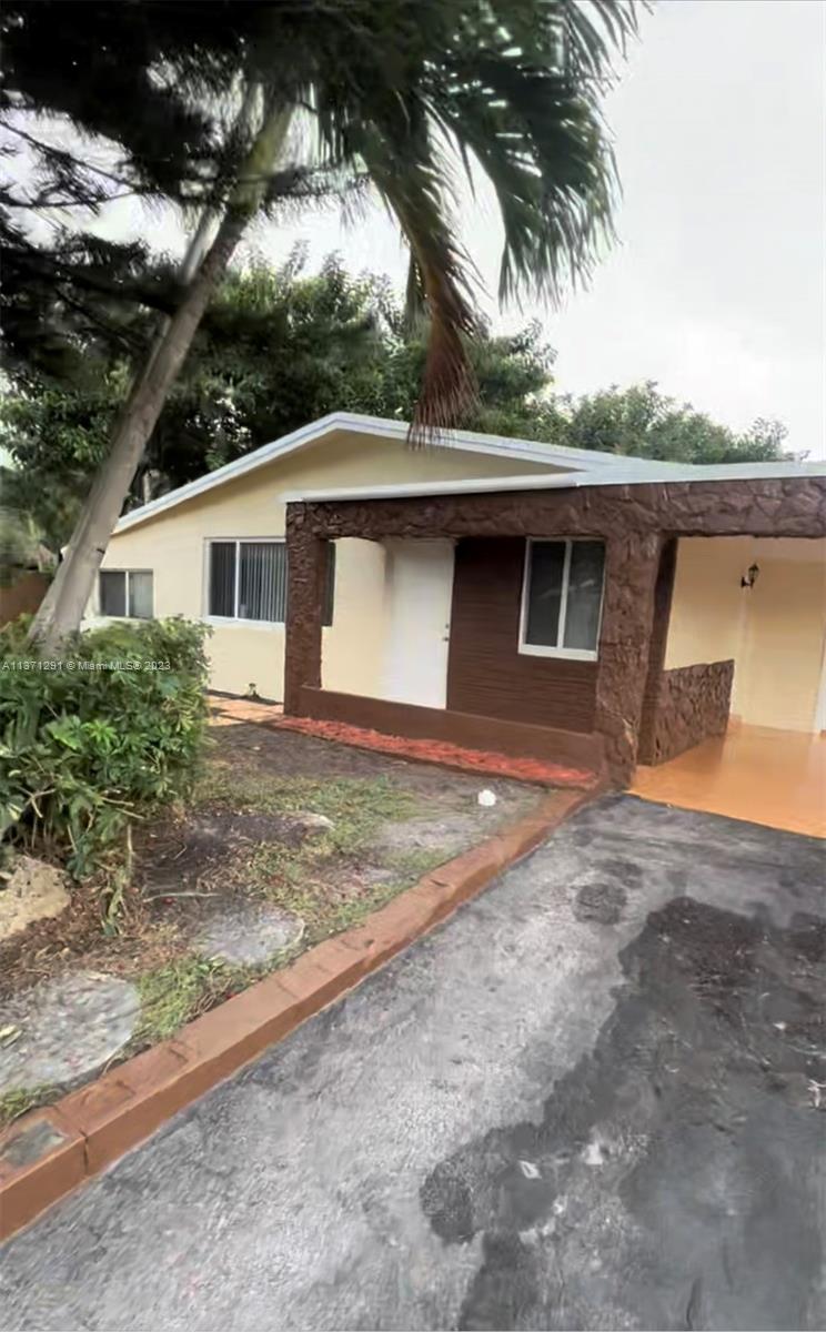 1020 NW 24th Ter  For Sale A11371291, FL