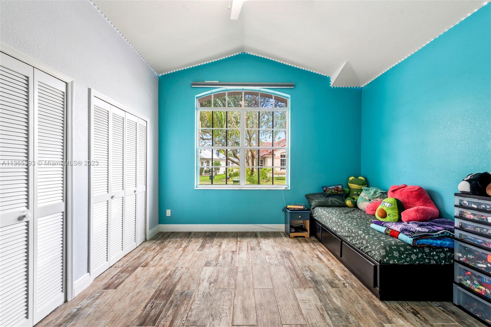 Listing Photo 18
