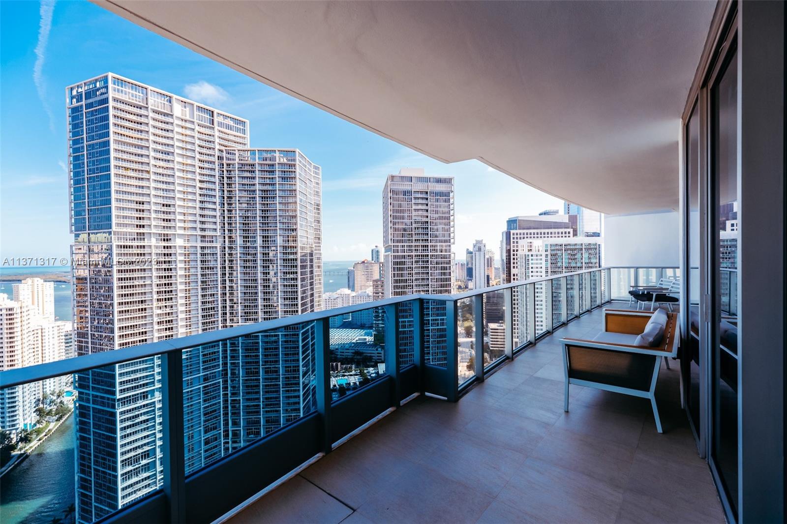 200 Biscayne Boulevard Way 4007, Miami, FL 33131