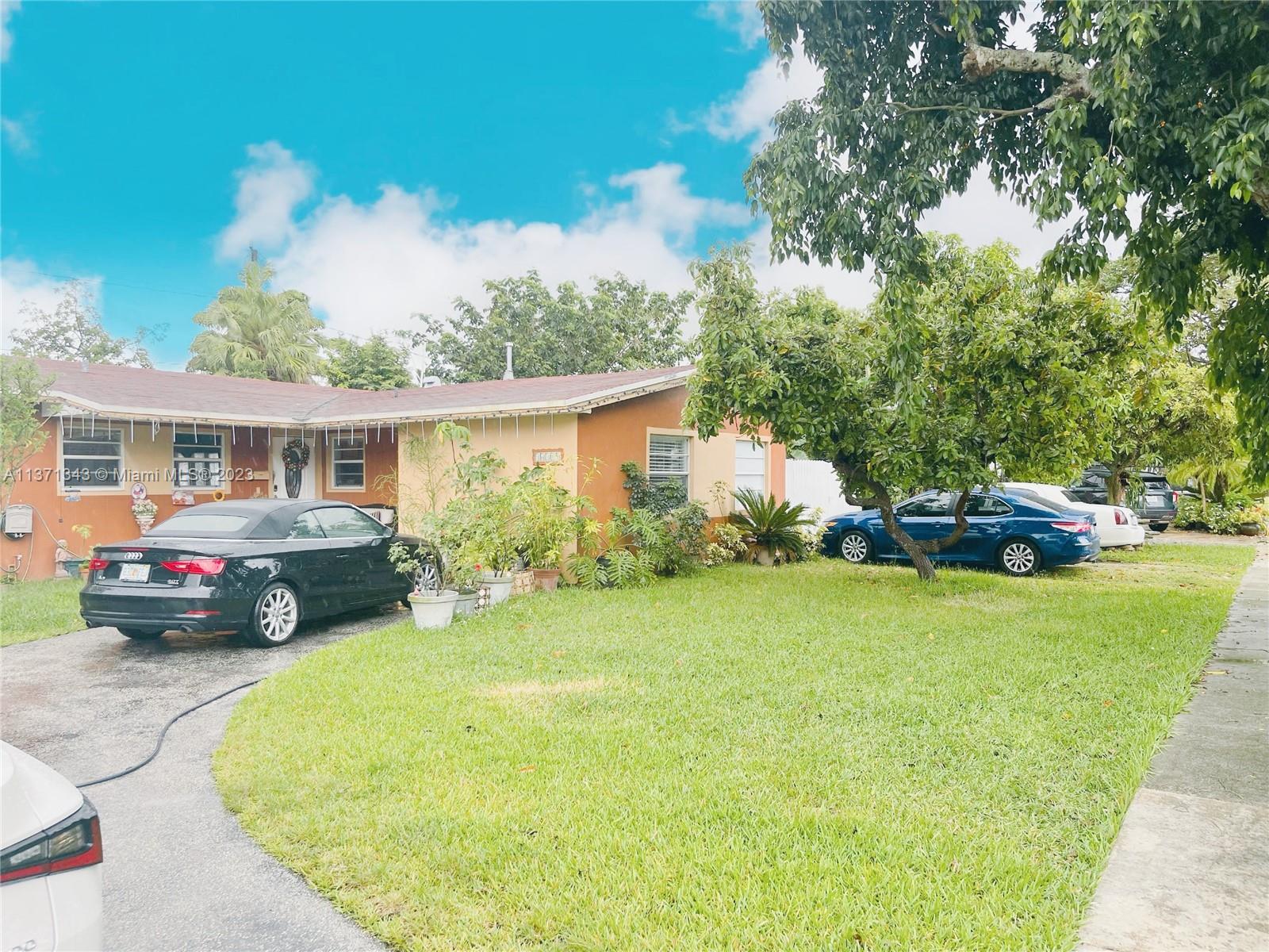 16111 SW 98th Ave  For Sale A11371343, FL