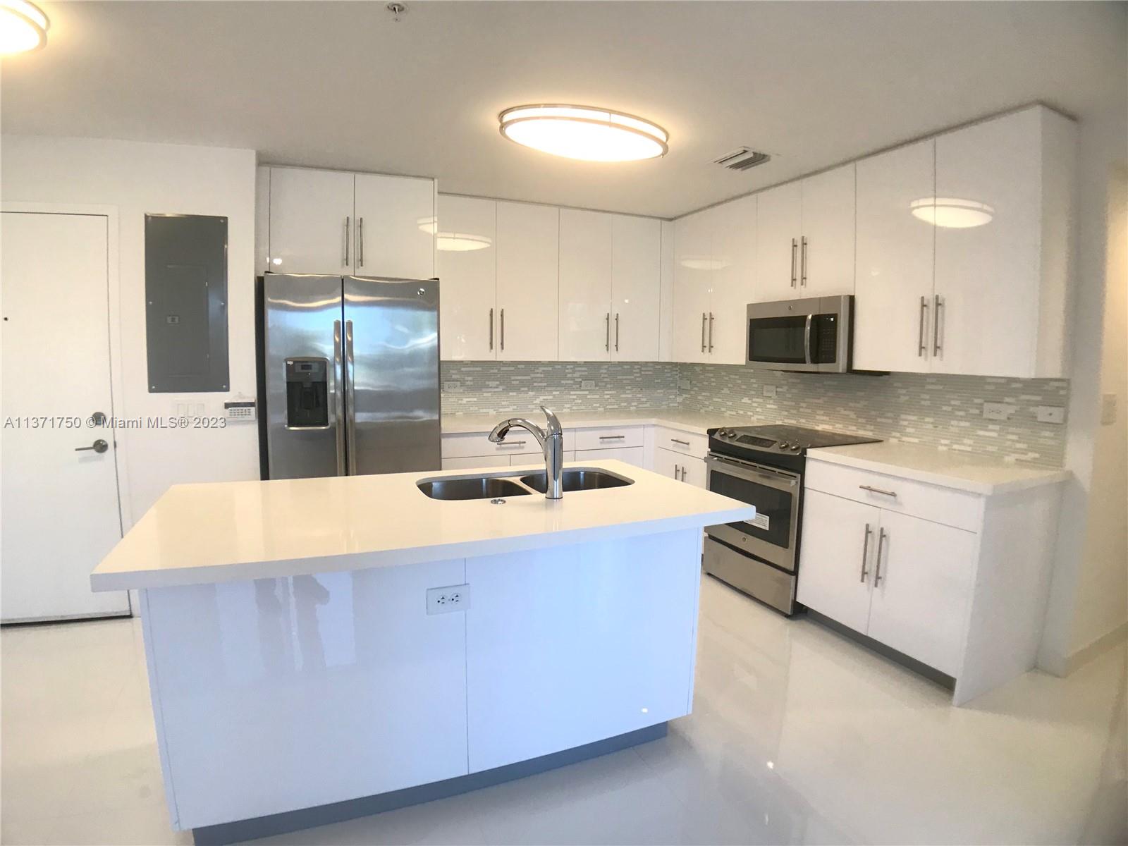 Photo 1 of Weitzer Aventura Place Co Apt 107 in Miami - MLS A11371750