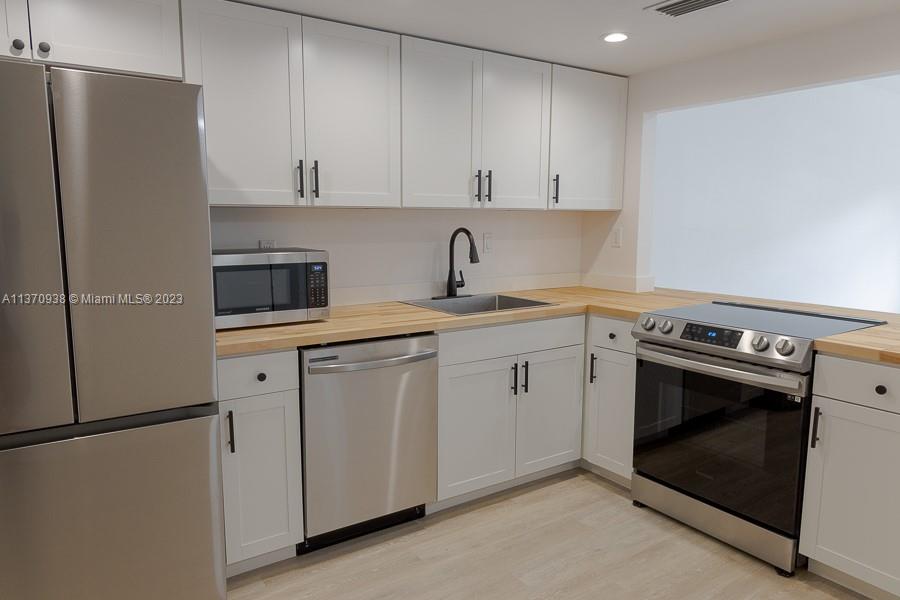 9175 SW 77th Ave #107 For Sale A11370938, FL