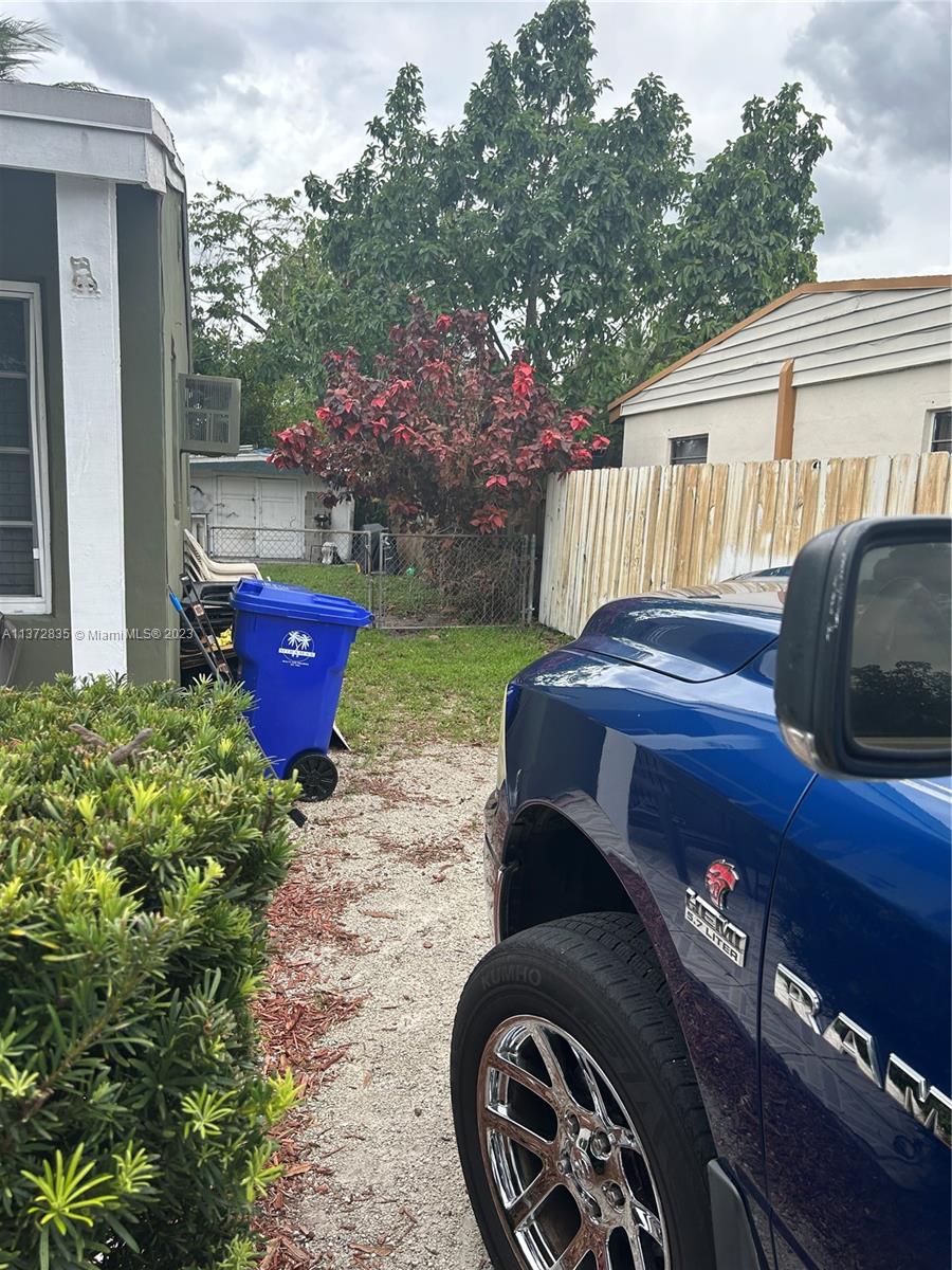 6412 SW 22nd St  For Sale A11372835, FL