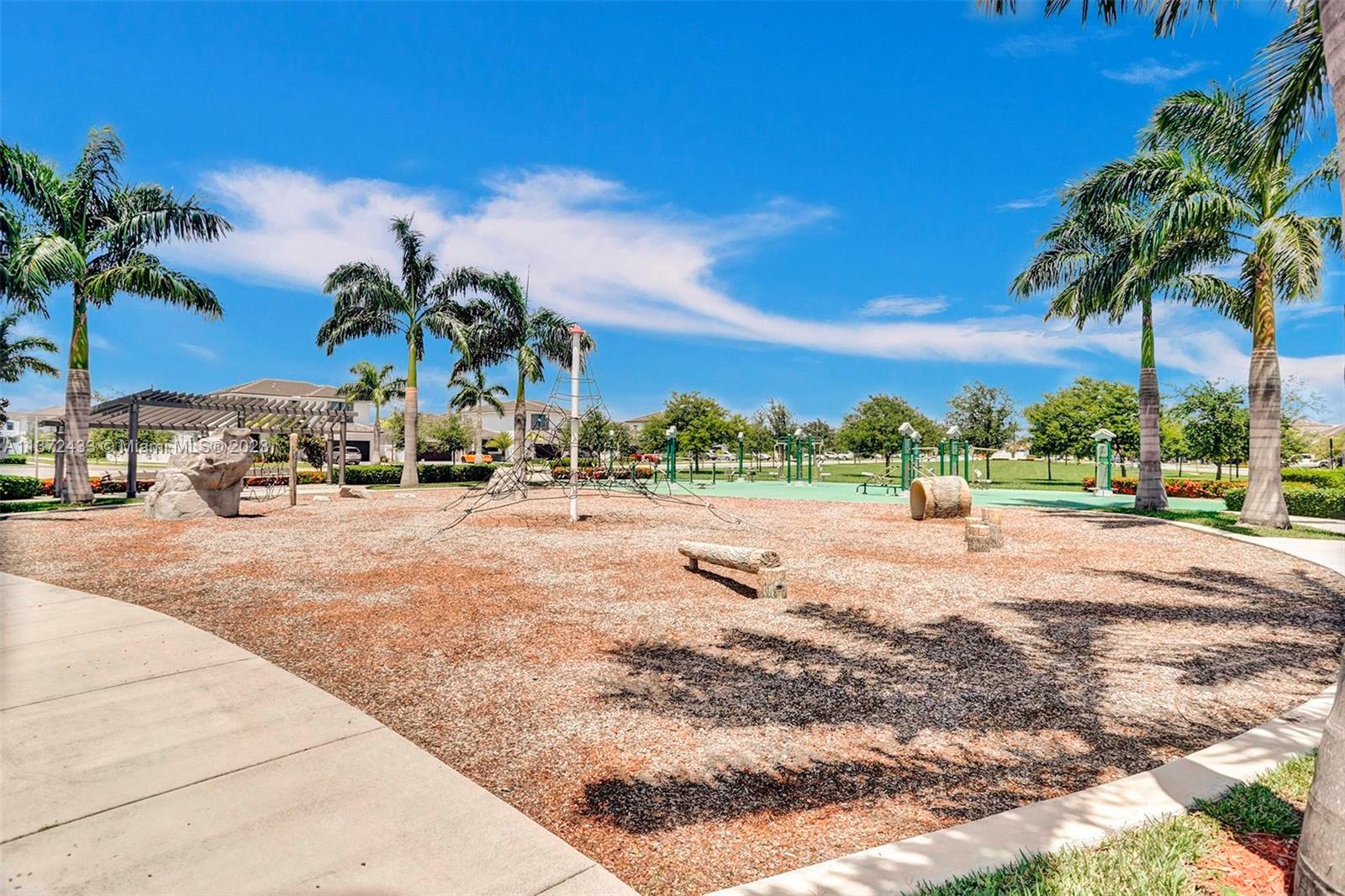 Playground & Outdoor Gym