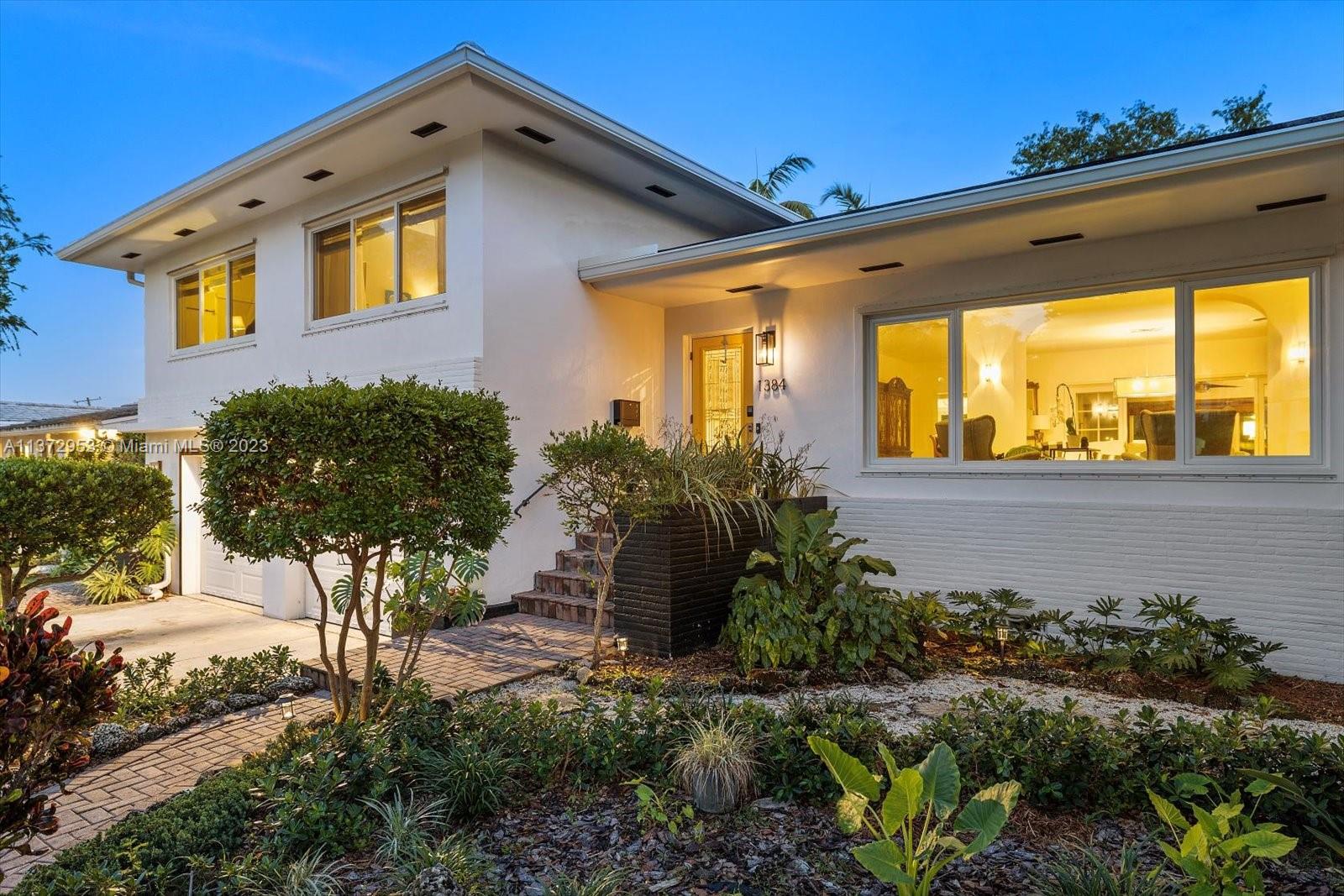 1384 NE 104th St, Miami Shores, FL 33138