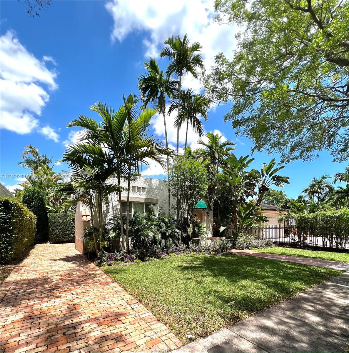 Photo 26 of 737 Navarre Ave in Coral Gables - MLS A11373239