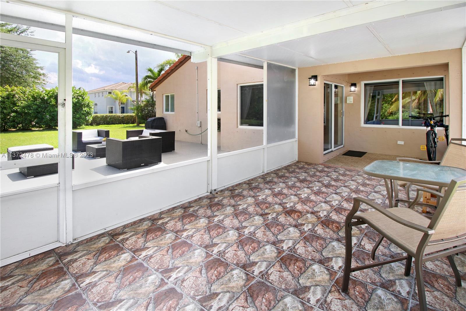 Listing Photo 15