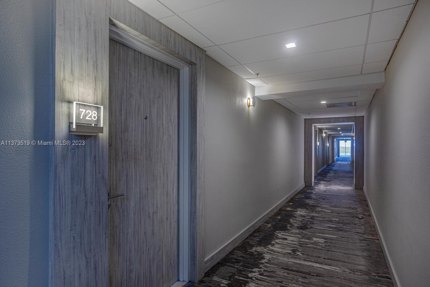 Photo 1 of Harbour House Apt 728 in Bal Harbour - MLS A11373519
