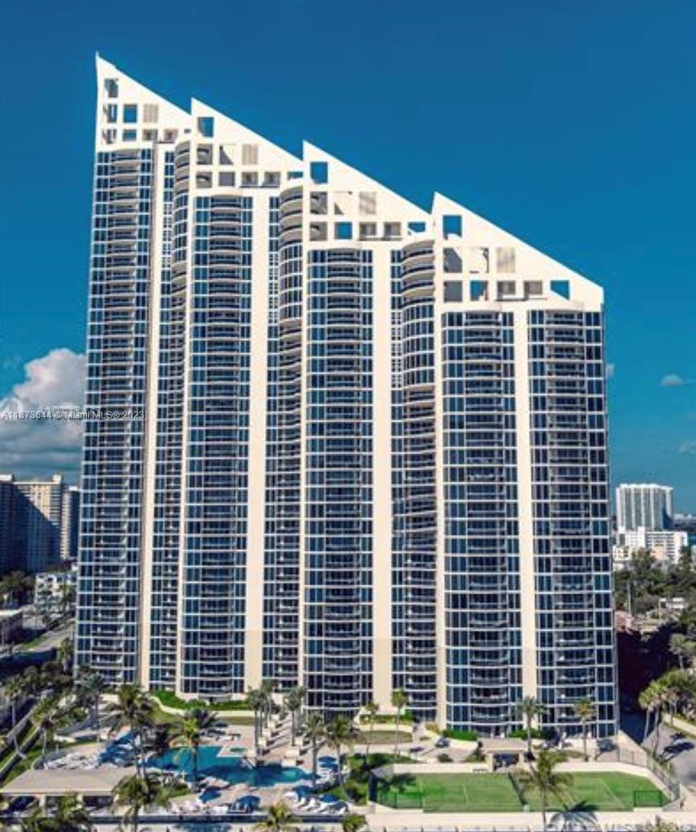 Ocean front condoin the heart of Sunny Isles. The Pinnacle offers first class amenities, heated pool with direct beach services . Fully furnished facing the ocean and city. Steps from shoppes and restaurants . Minutes from Aventura and Bar Harbour Mall . Available from May 1, 2024