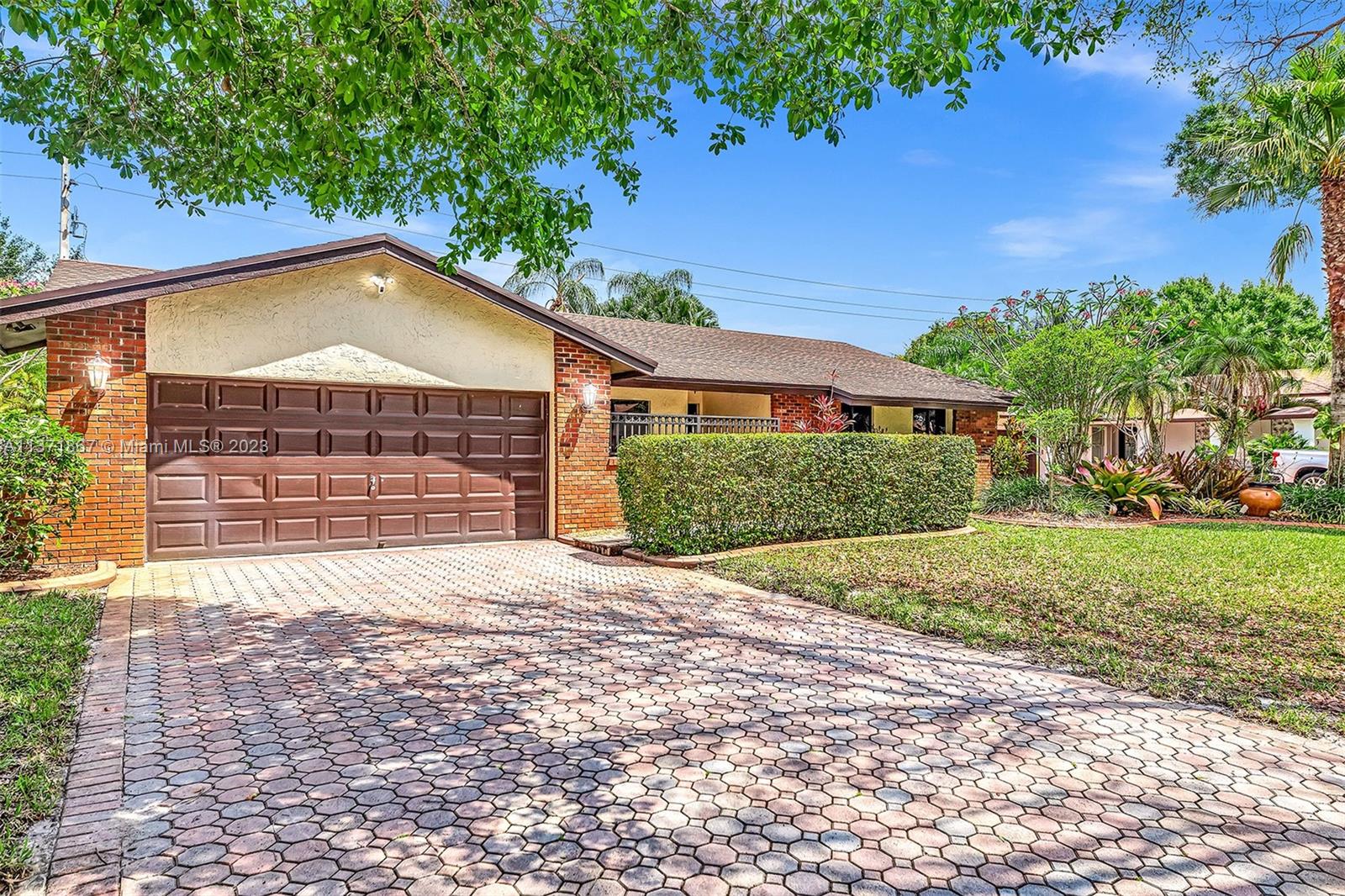 12103  Paseo W  For Sale A11371867, FL
