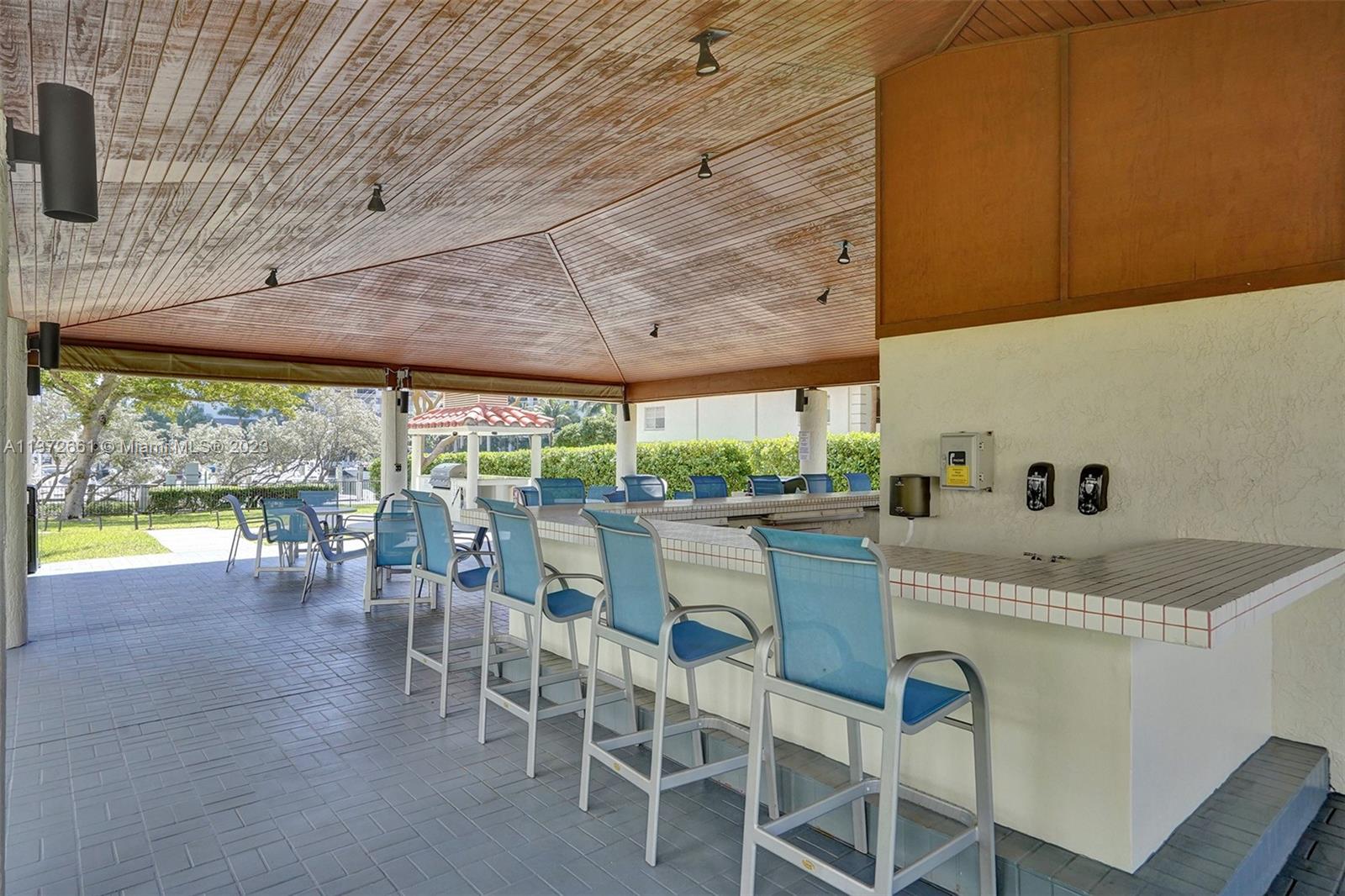 bar area in cabana