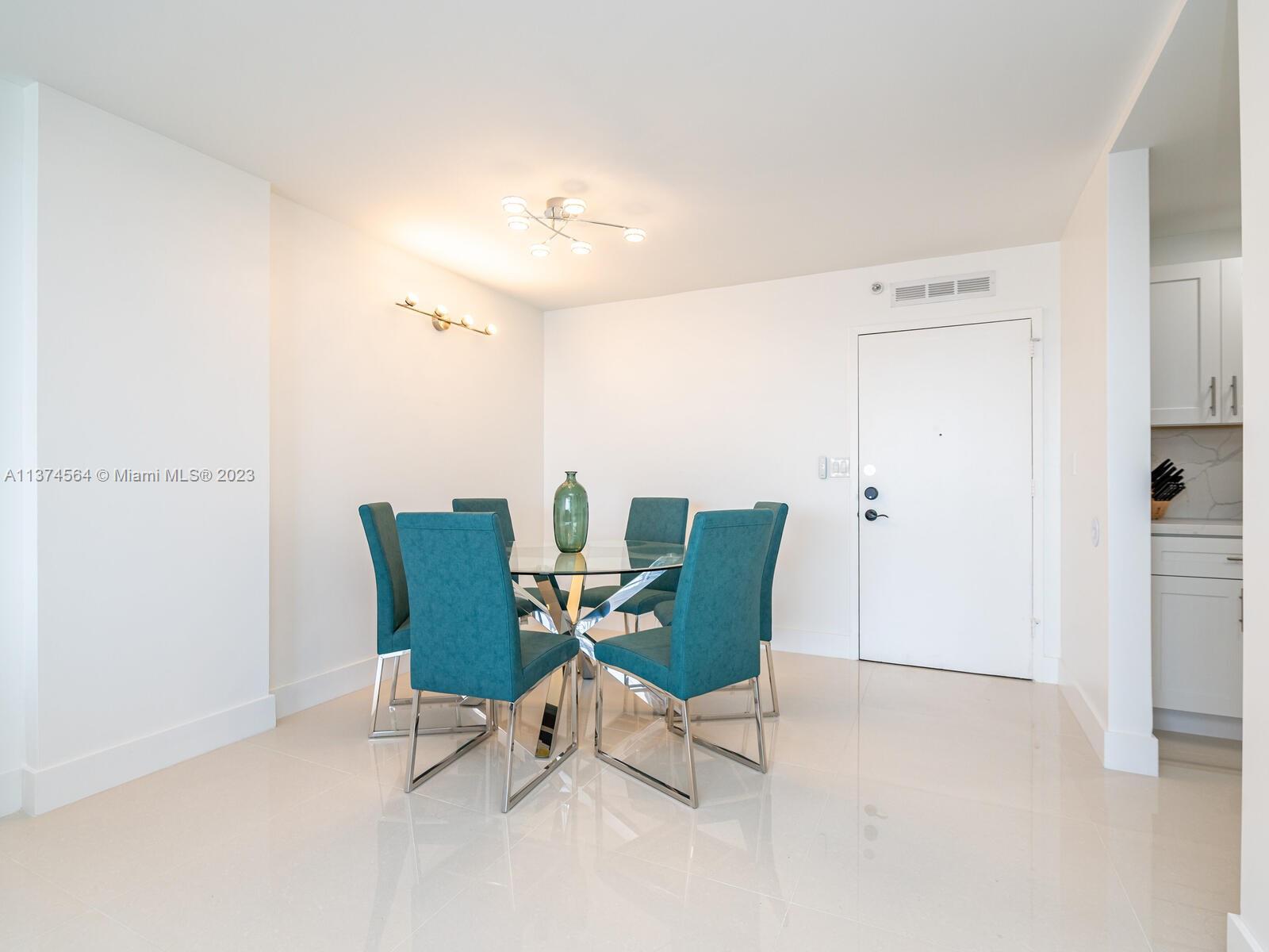 Photo 17 of Commodore Plaza Condo in Aventura - MLS A11374564