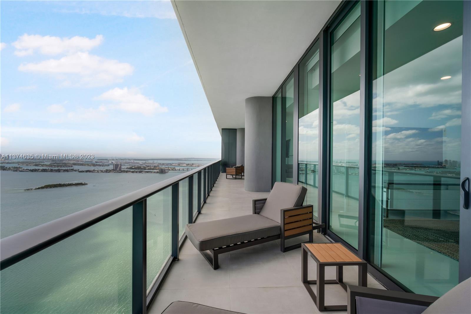 Photo 30 of Paraiso One Apt UPH5302 in Miami - MLS A11374635
