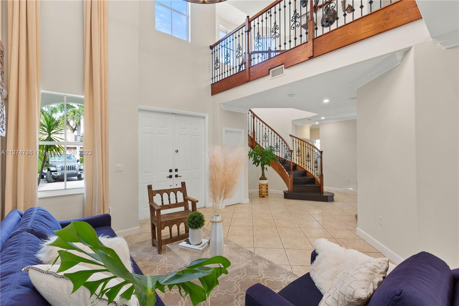 Listing Photo 11