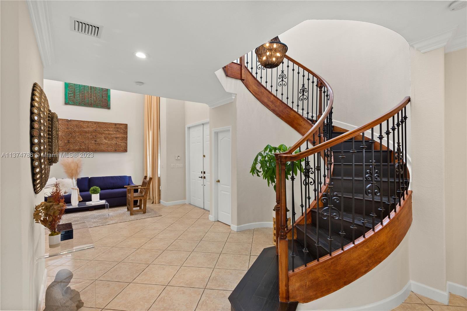 Listing Photo 15
