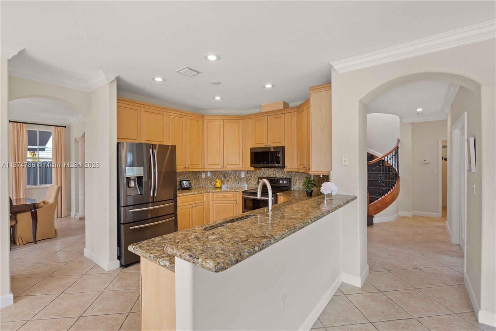 Listing Photo 16