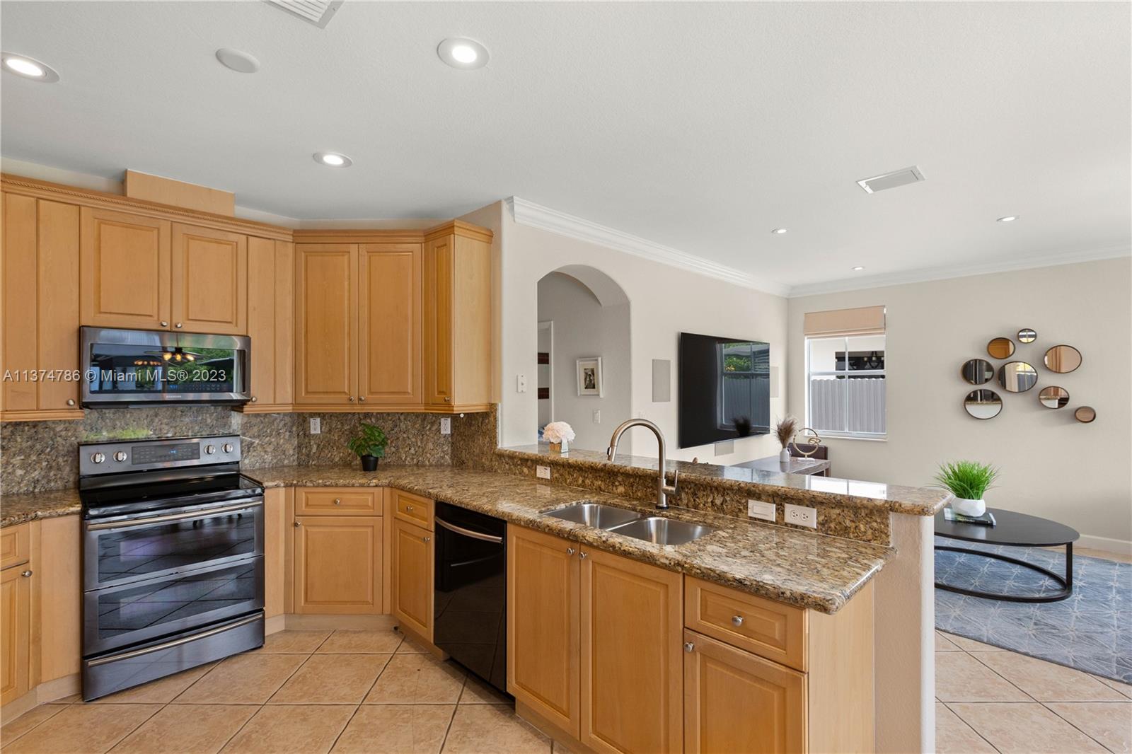Listing Photo 18