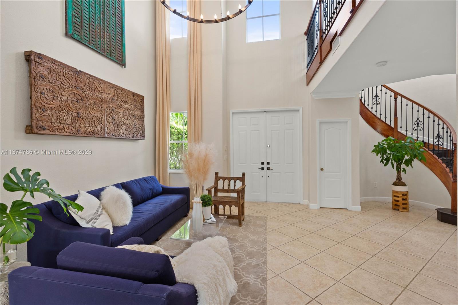 Listing Photo 8