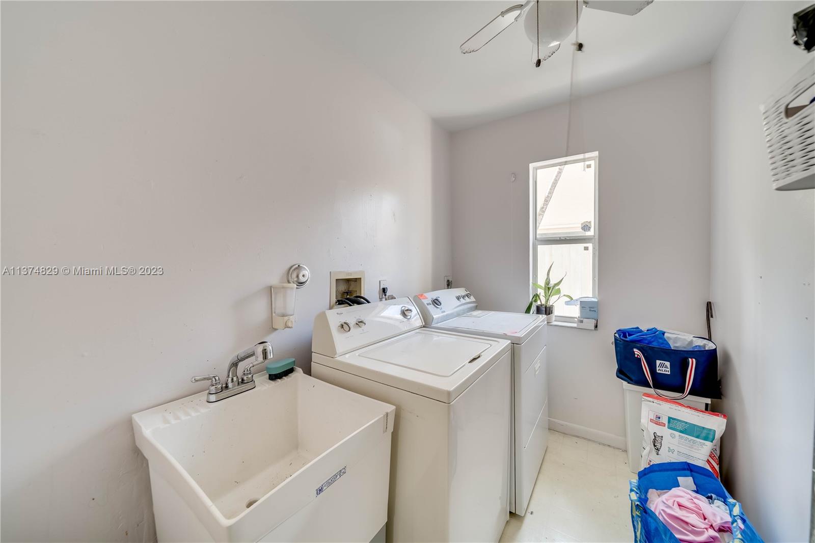 Listing Photo 14