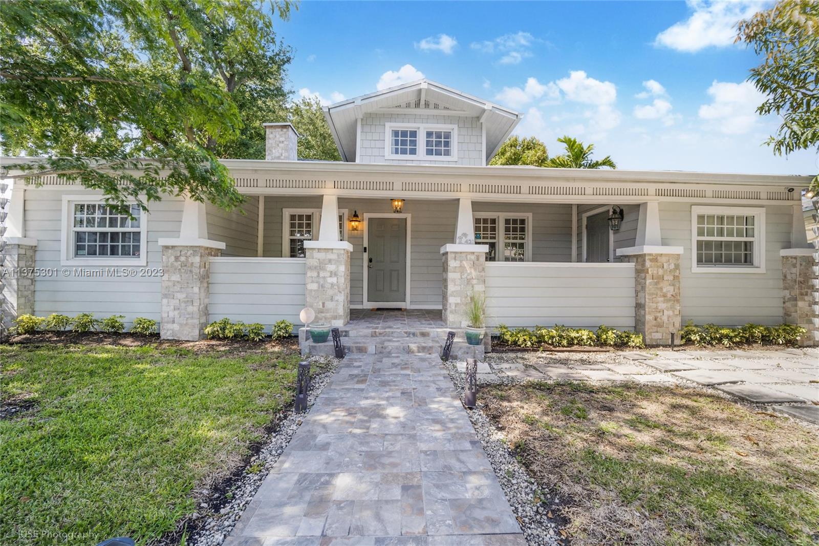 Photo 1 of 421 NE 70th St in Miami - MLS A11375301