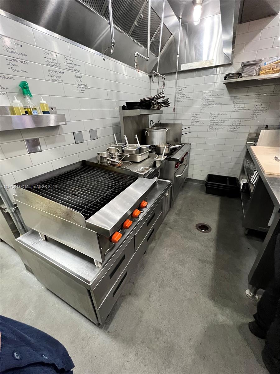 271 Miracle Mile