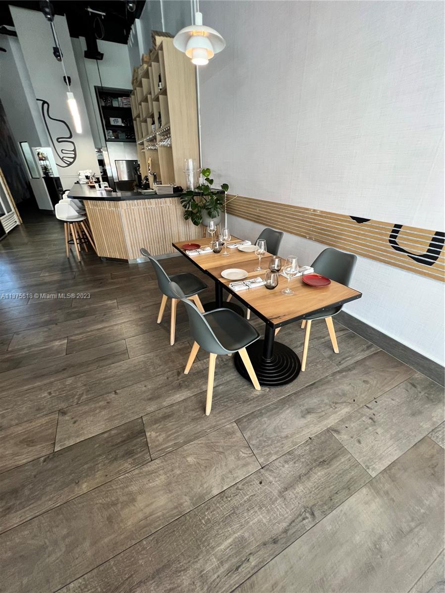 271 Miracle Mile