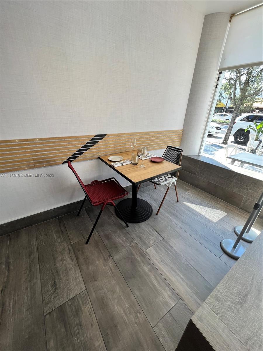271 Miracle Mile