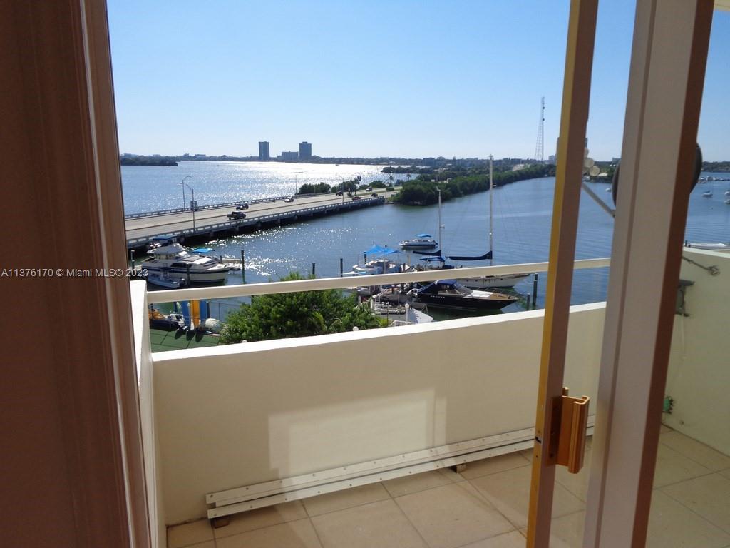 7904 West Dr 508, North Bay Village, FL 33141